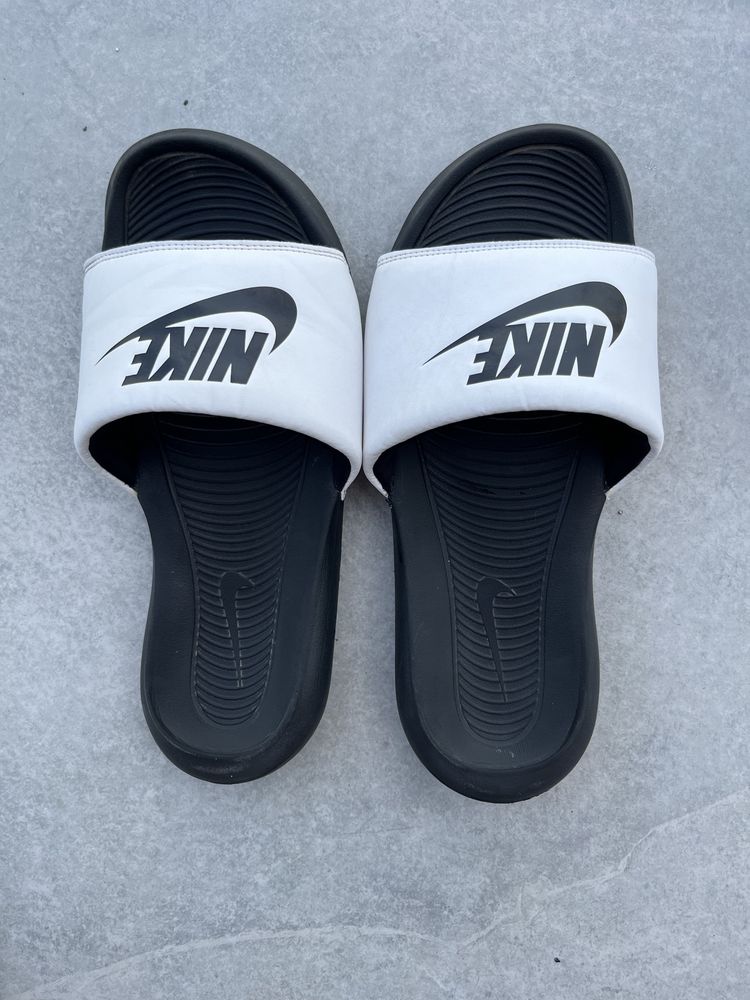 Klapki Nike r. 45