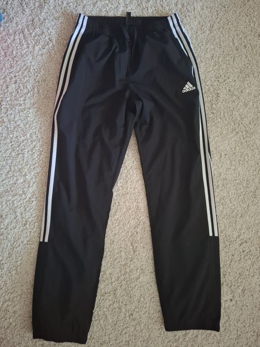 Чорні штани з підкладом сіткою М