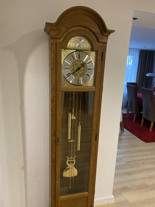 Sprzedam zegar stojacy.