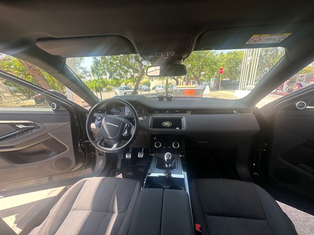 Land Rover Evoque R-Dynamic D 150 sportiva