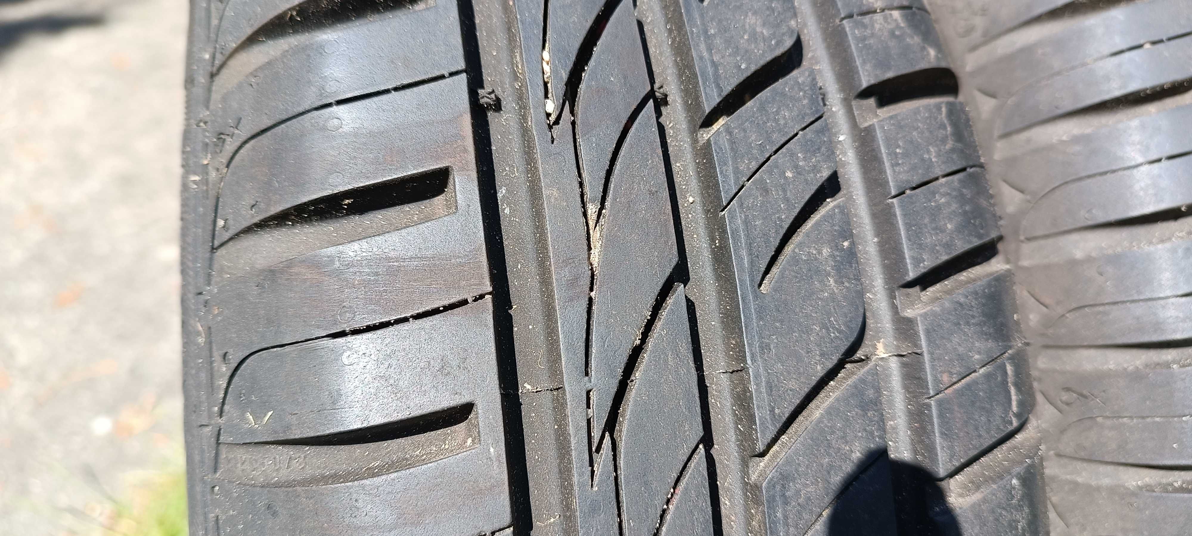 Opony letnie z felgami stalowymi  185/70/14R  Opel Corsa
