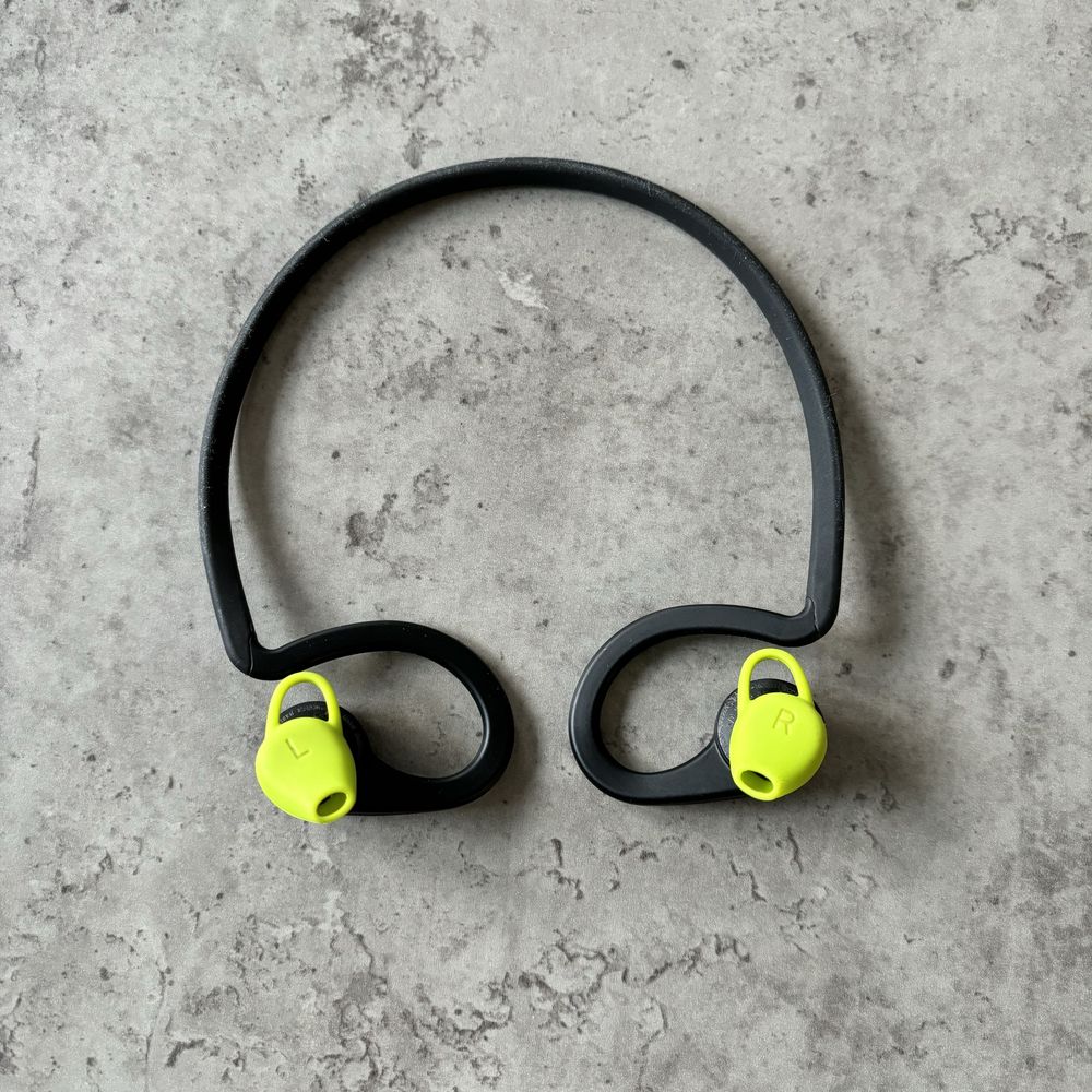 Słuchawki Plantronics BackBeat Fit + etui na telefon