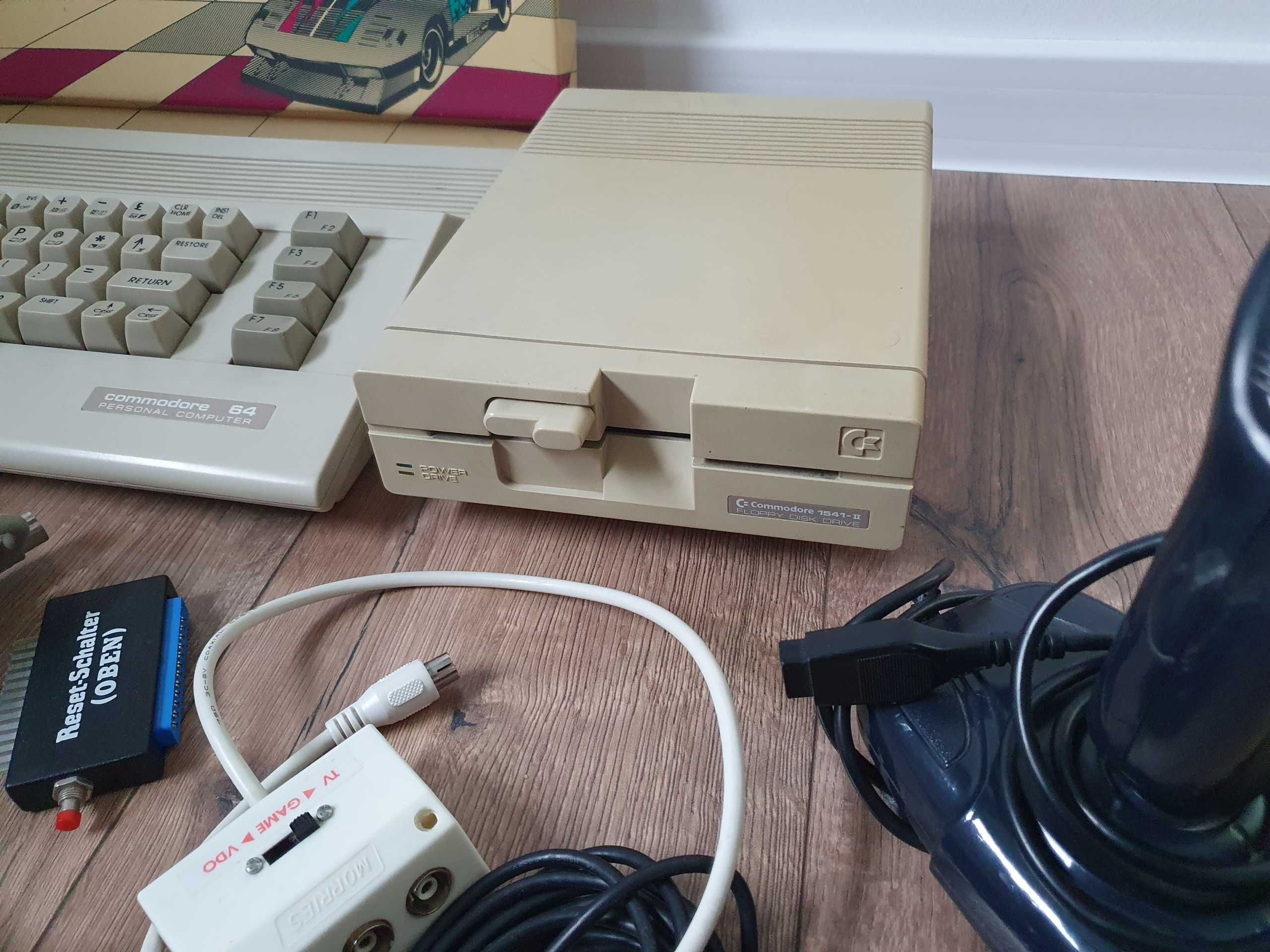 Commodore C64 + Commodore 1541-II + Zasilacze i inne