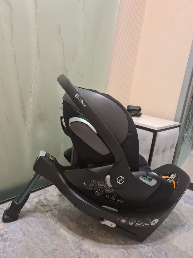 Автокрісло Cybex Cloud Z i-size, База Cybex Изофикс