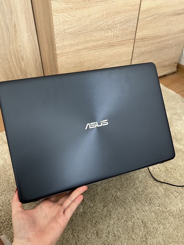 ASUS Vivobook F510U