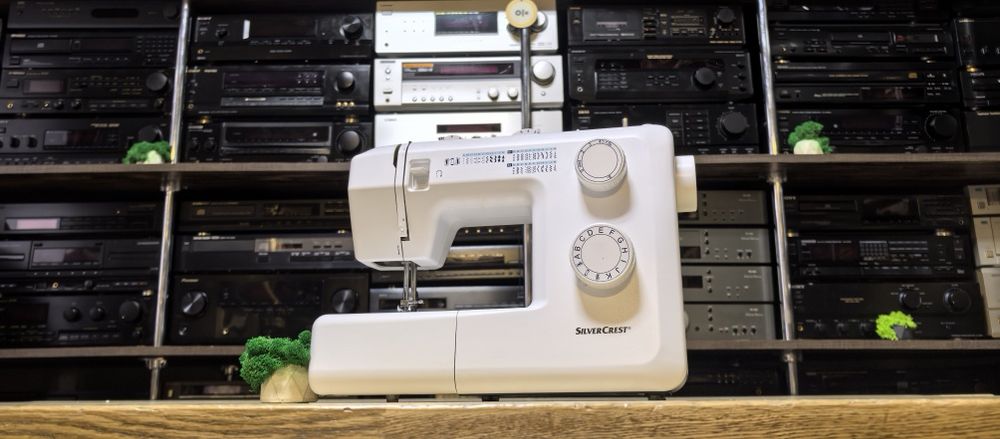 Швейна машинка SilverCrest SNM 33