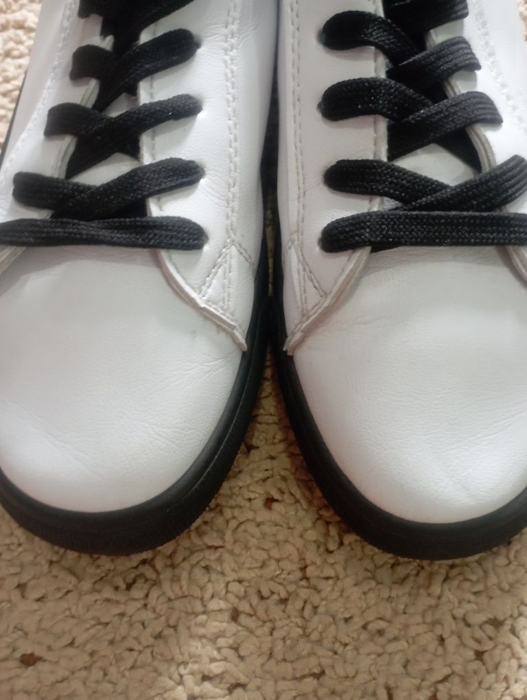 Белые кроссовки 40 размер