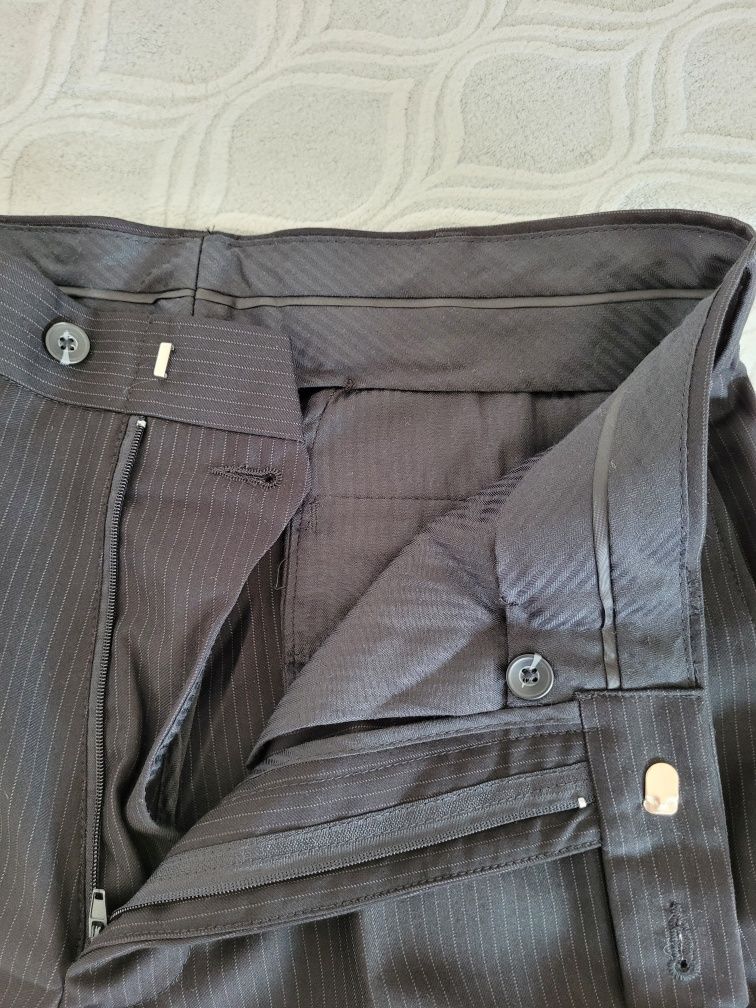 Spodnie garniturowe Van Heusen 30W x 30L, XS, S.