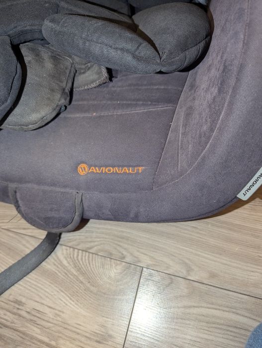 Wygodny i Lekki Fotelik Samochodowy AVIONAUT - 9-36 kg!