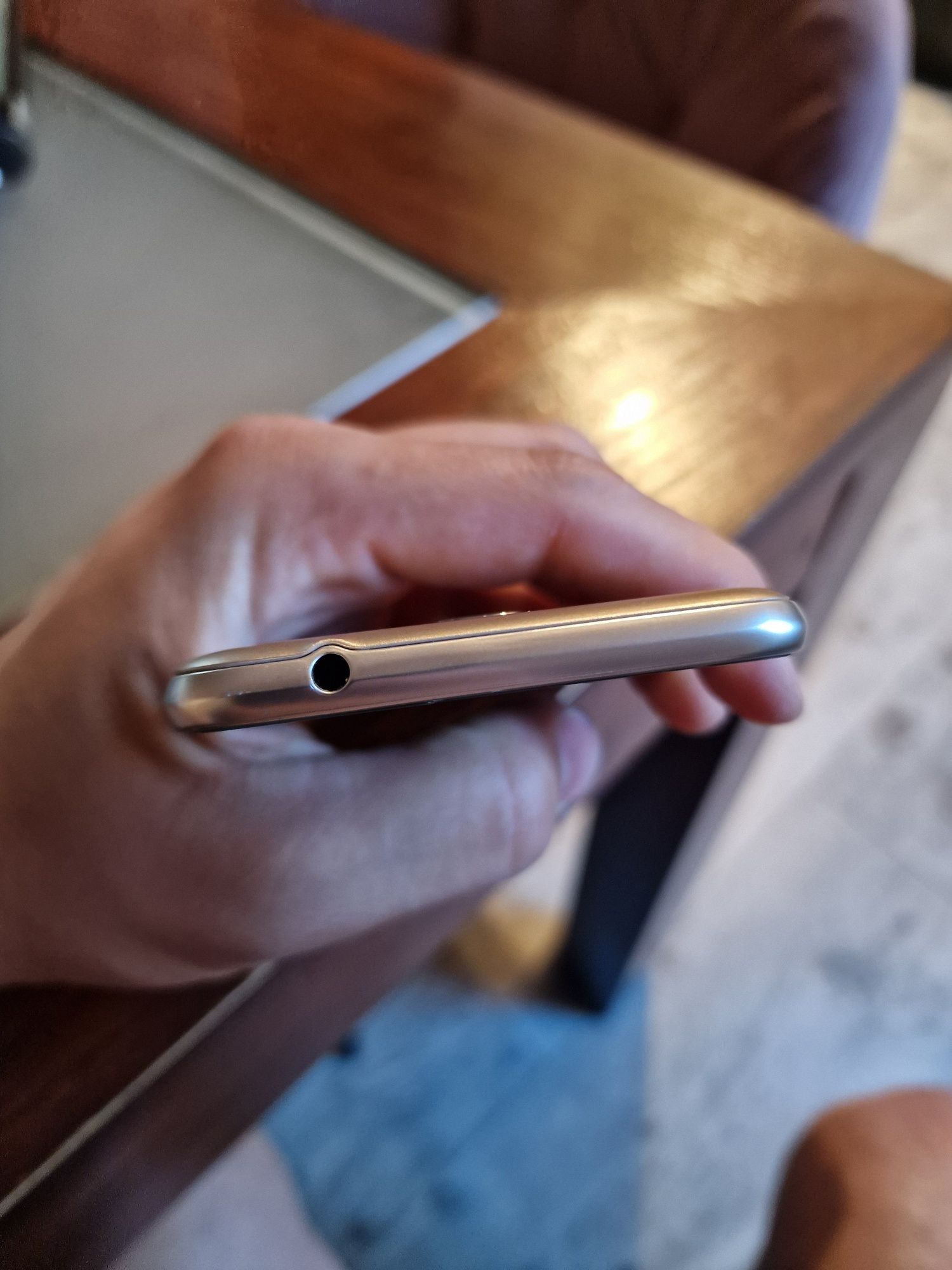 Samsung Galaxy J3 2016