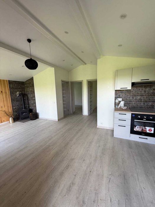 Продам котедж у Ясногородці