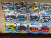 Zestaw hot wheels 12 aut nowe