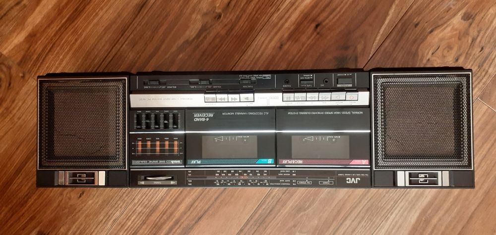 Kultowy radiomagnetofon (boombox,jamnik) JVC