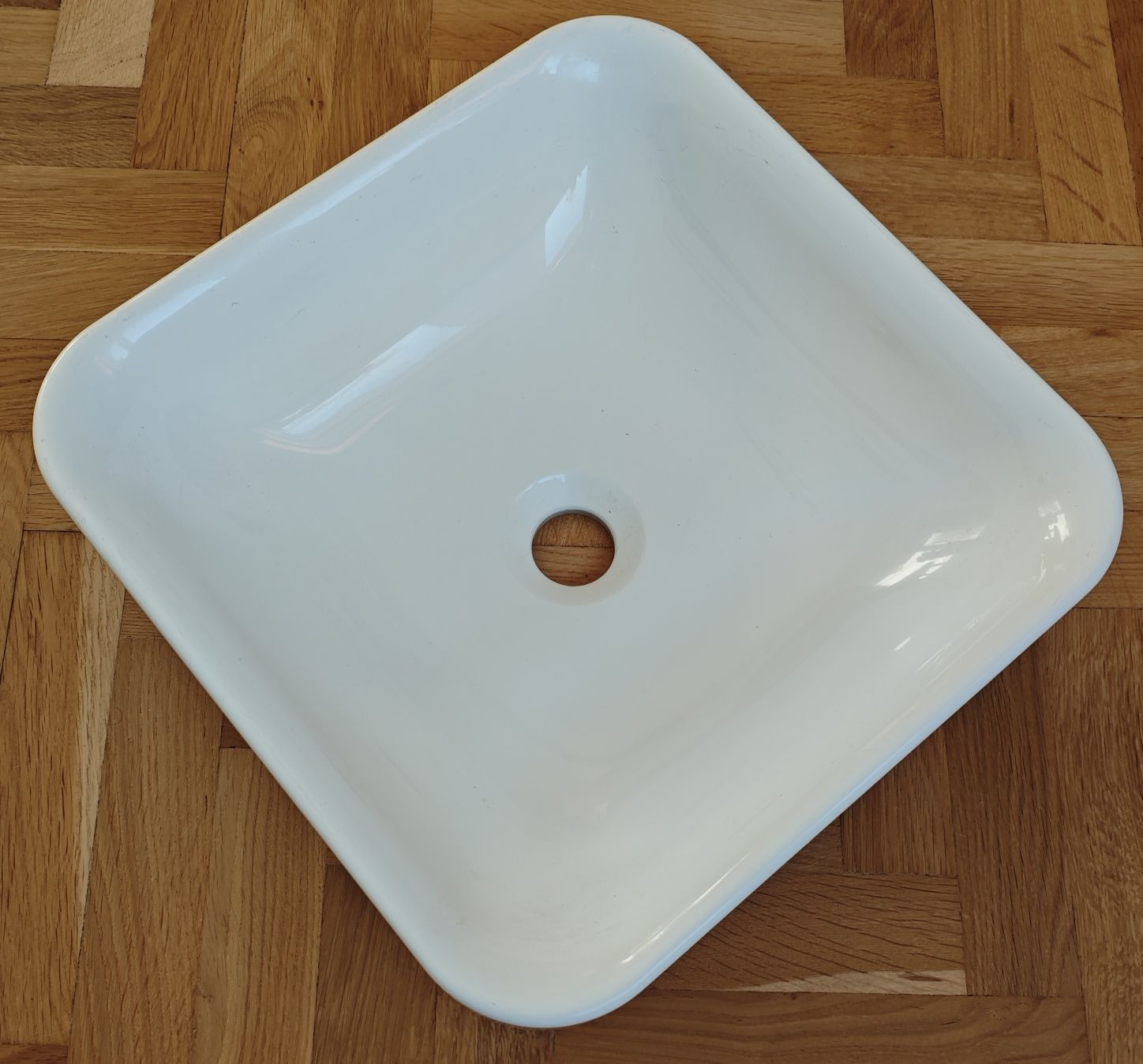 Nowa mała umywalka wpuszczana SAE370C 37x37 cm 355zł Leroy Merlin