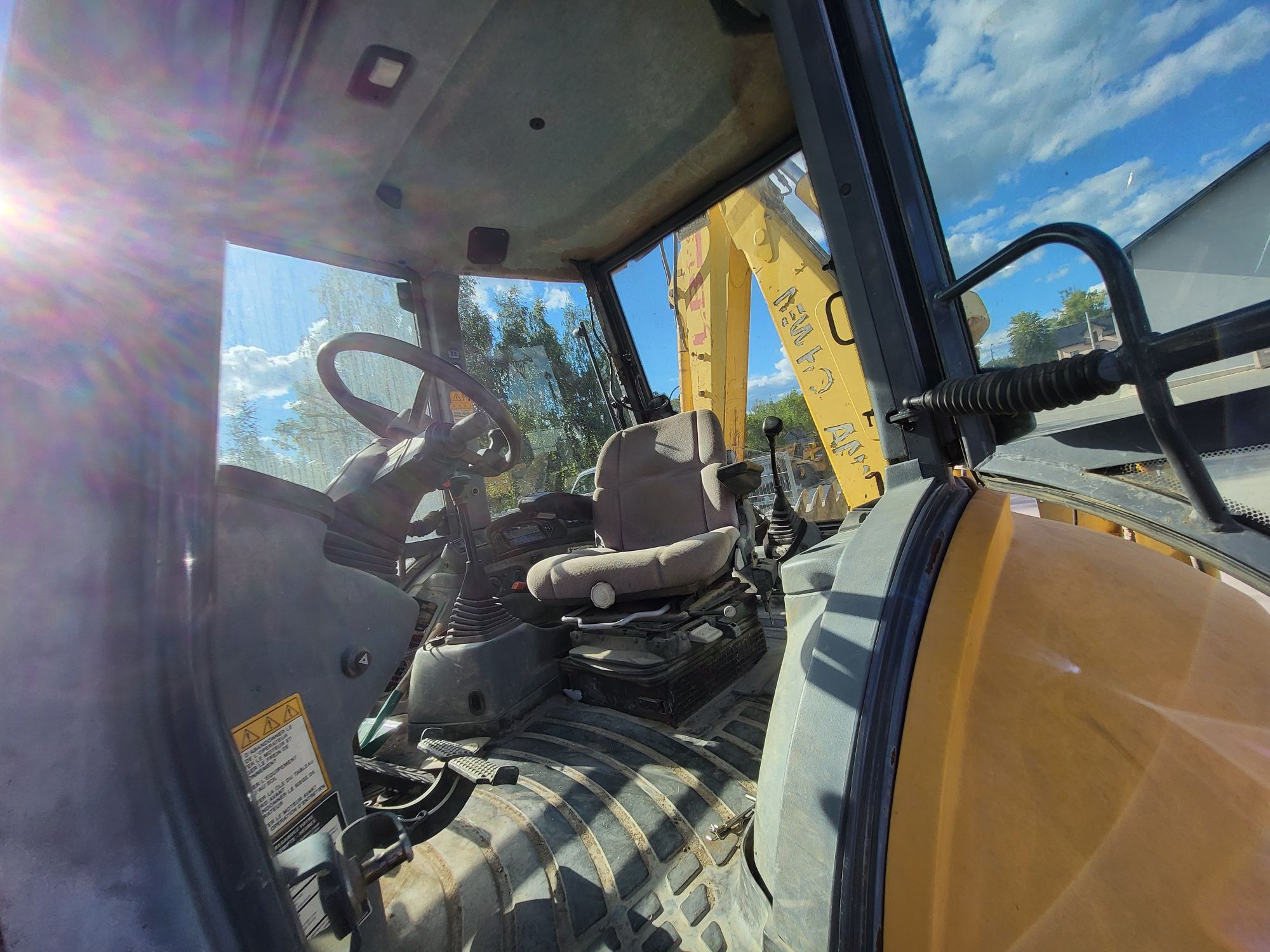 New holland lb 115 klima powershift koparko ładowarka