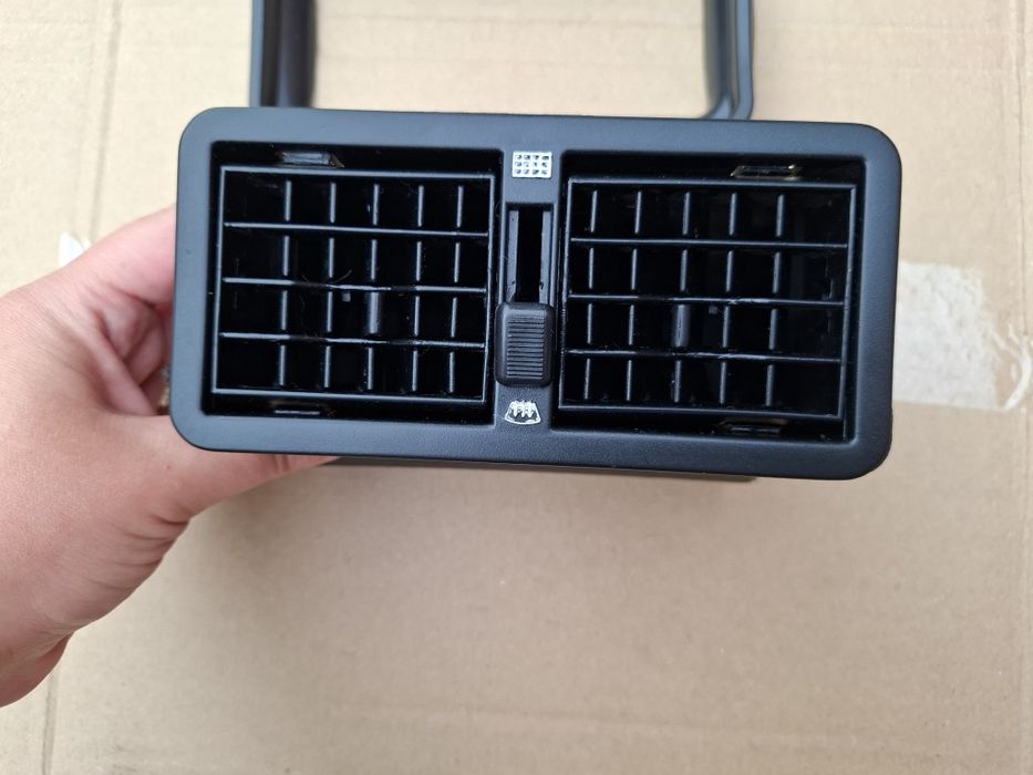 Kratka nawiewu powietrza kratki Fiat 126p Maluch