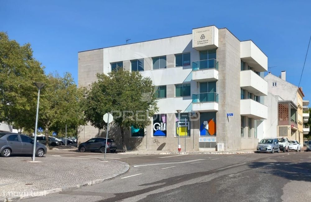 Escritório – Urbanização dos Plátanos, Abrantes.