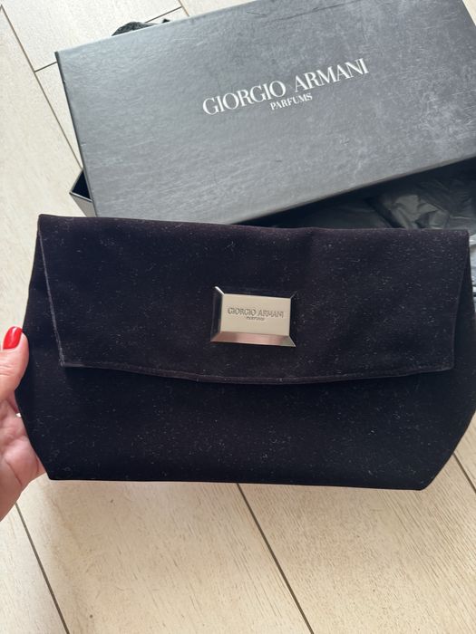 Оксамитовий клатч Armani в коробці