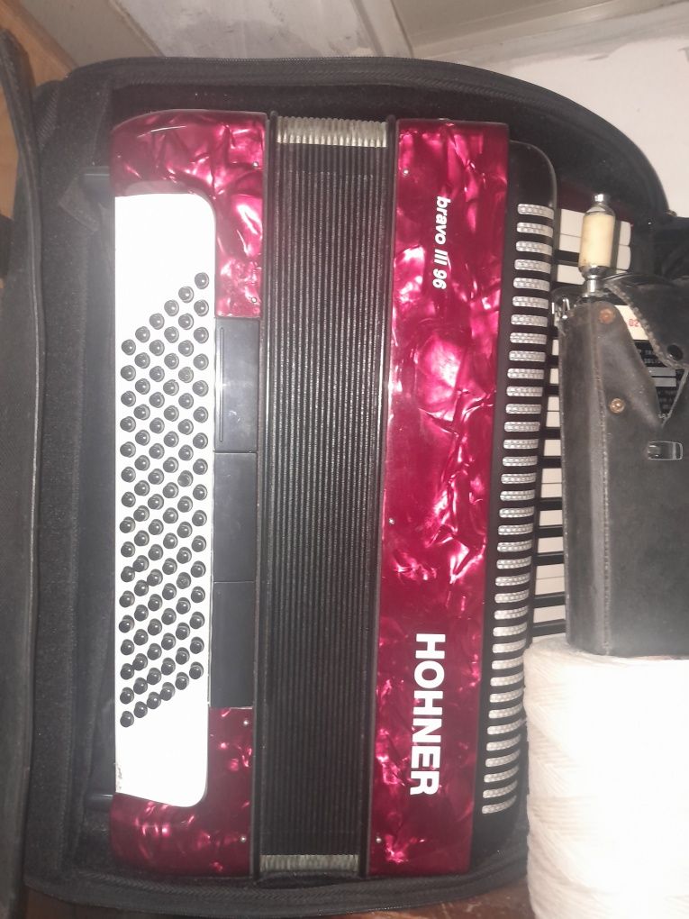 Concertina/ armonio HOHNER NOVO 750€