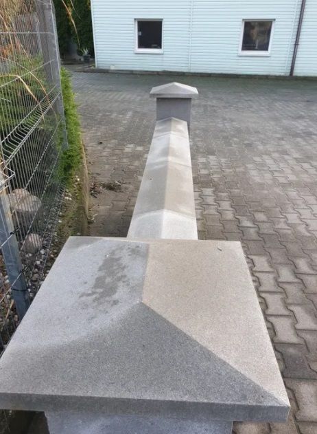 Daszek betonowy ogrodzeniowy dwu/czterospadowy , pustak przęsła, filar