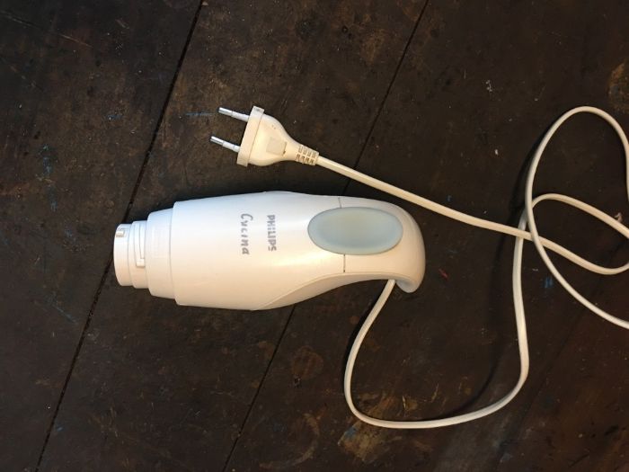 Varinha mágica Philips Cucina a trabalhar como nova, mas sem o pé.