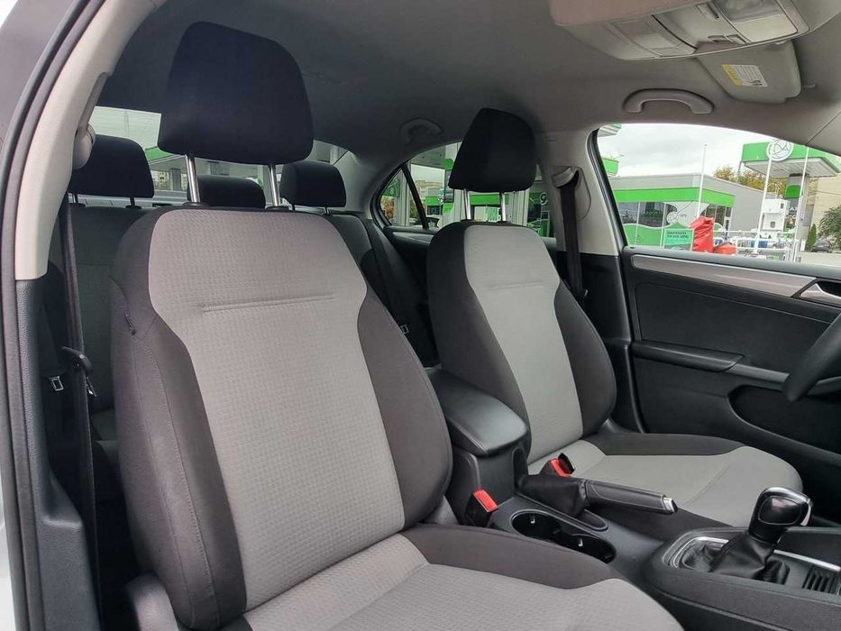 Продам  Volkswagen Jetta 2017. Можна в розстрочку, під викуп.