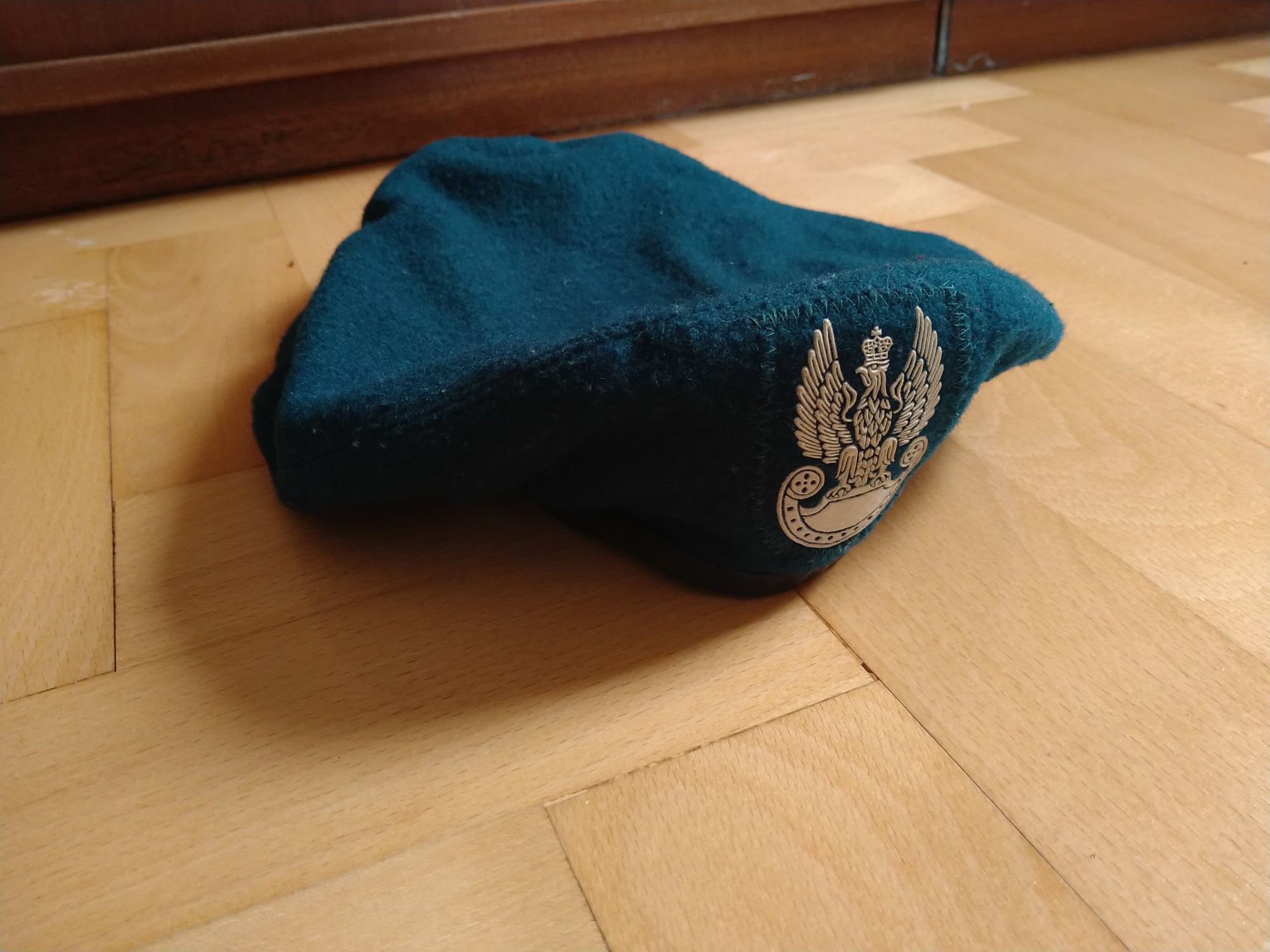 Beret wojskowy zielony lata 90