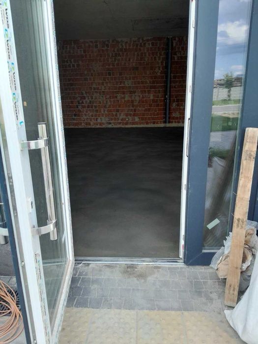 ОРЕНДА МАГАЗИНУ 106кв.м. Городок, кутове, фасадне