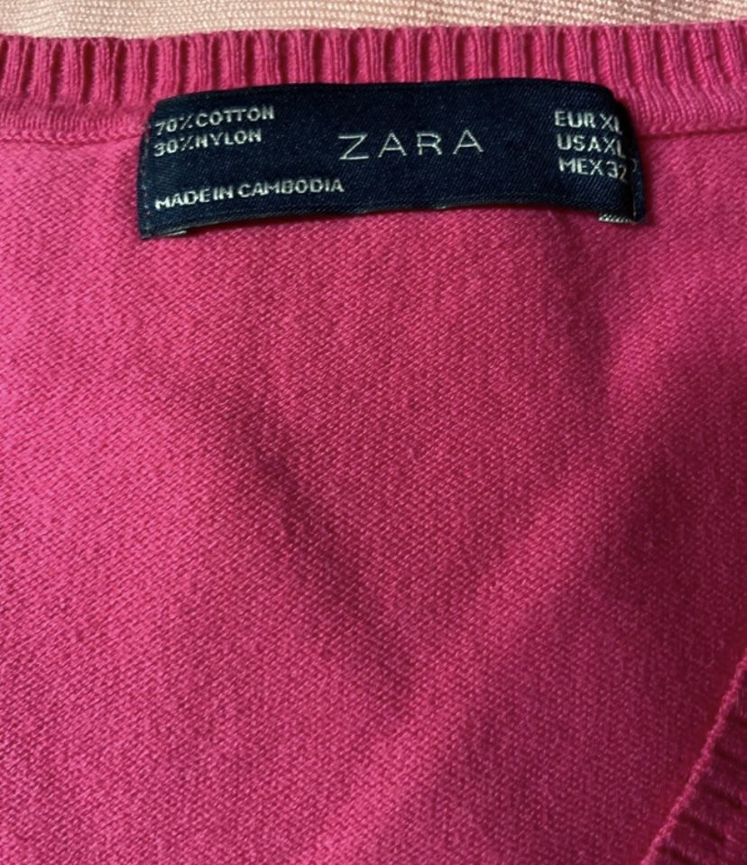 Camisolas de malha em varias cores e tamanhos