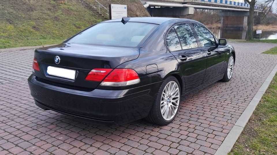 BMW 750i LIFT 4.8 V8 367KM Shadowline NightVision Logic7 SoftClose