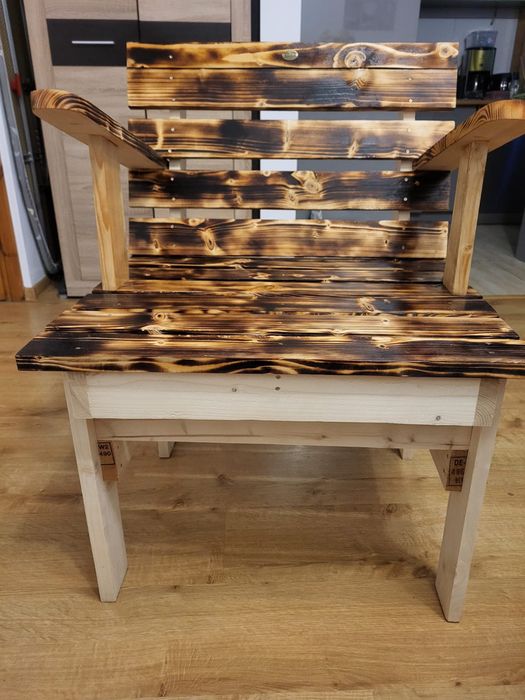 Krzesło drewniane ogrodowe