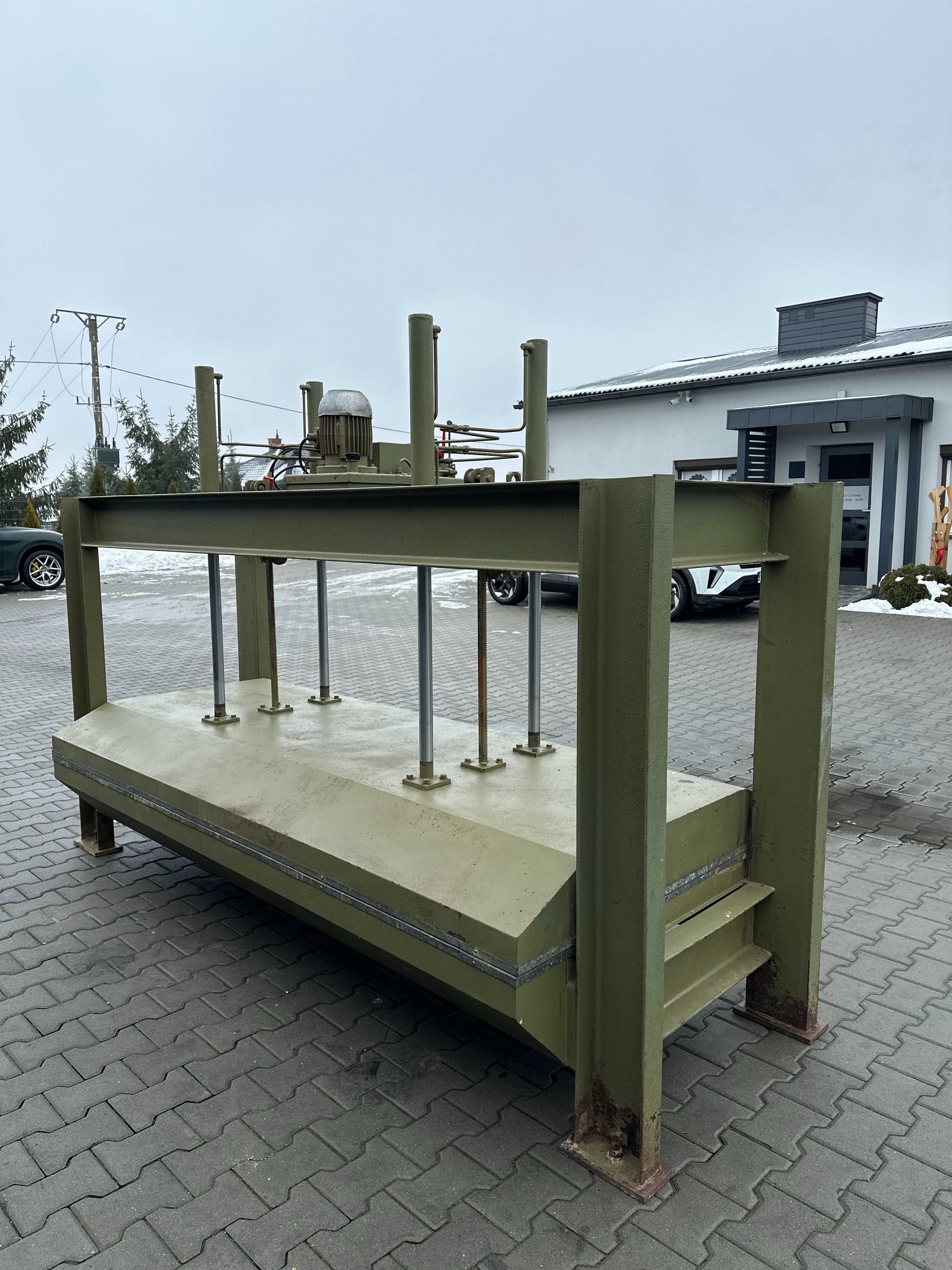 Prasa półkowa hydrauliczna BAIONI 2500x1200 mm (1268)