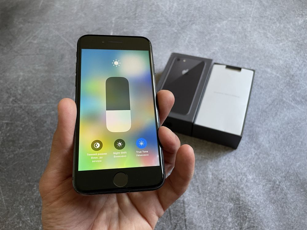 iPhone 8 Space Gray 64 GB Neverlock | АКБ 81% | оригінал | гарний стан