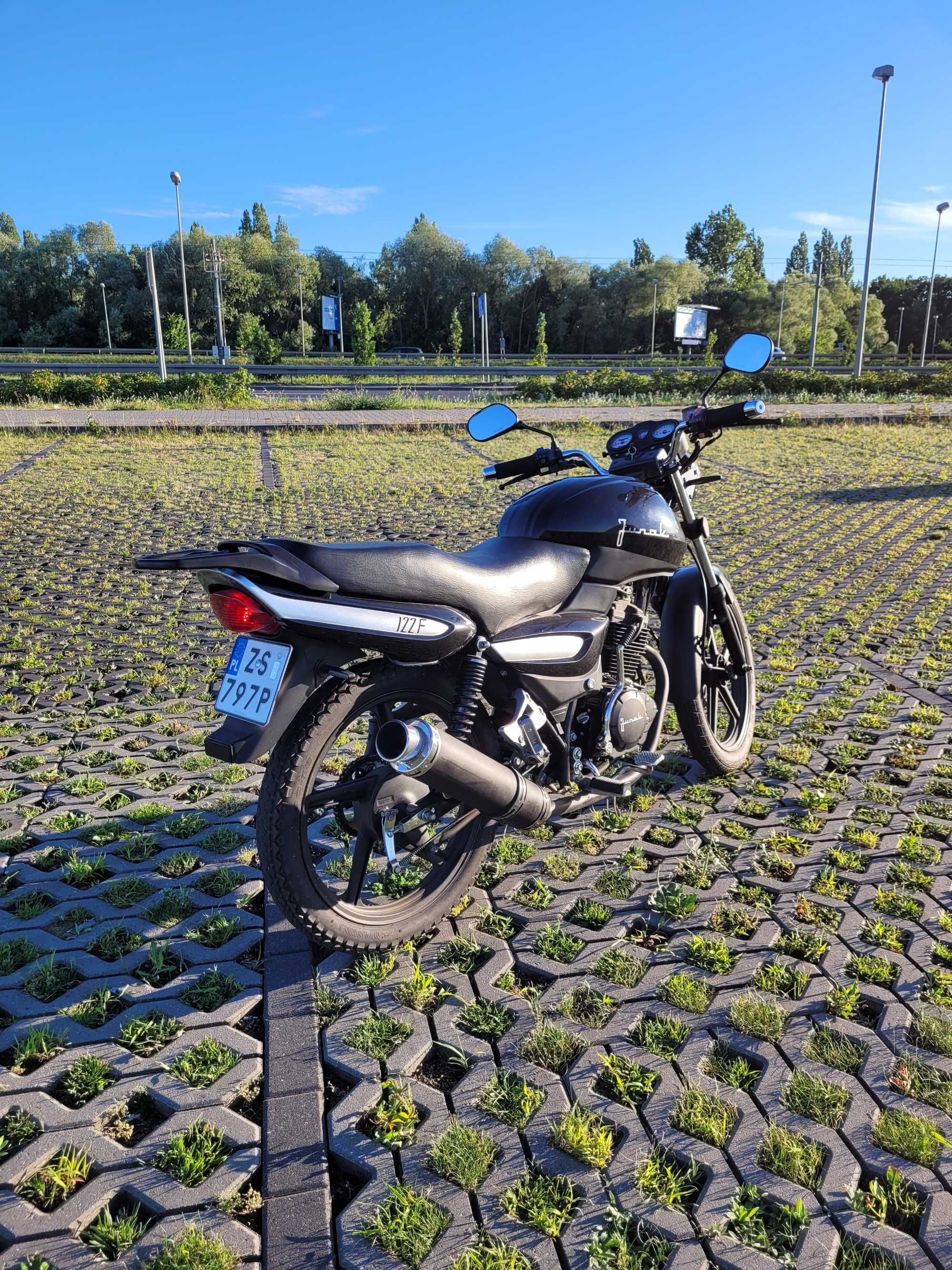 Motocykl Junak 122f