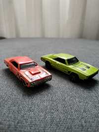 Hot Wheels '69 Dodge Charger 500 e '69 Dodge Coronet Superbee
