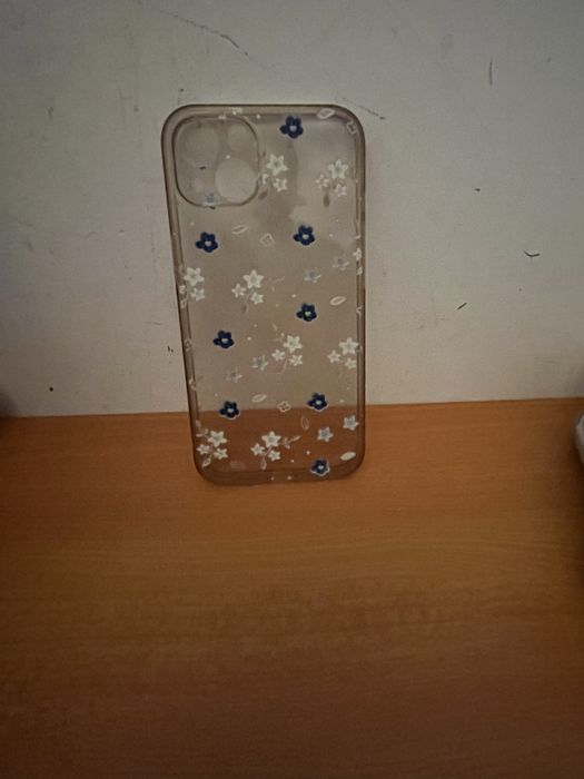 Capas femeninas(iphone 13 normal)