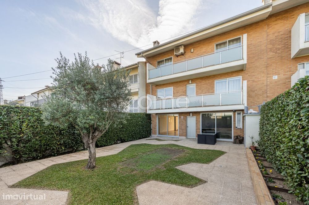 Moradia T4 em Vila Nova Famalicão.