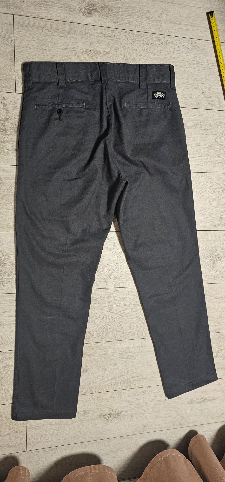 Dickies spodnie męskie rozmiar L wymiary na zdjęciach stan bardzo dobr