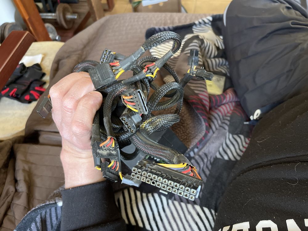 Corsair CX 600 zasilacz komputerowy