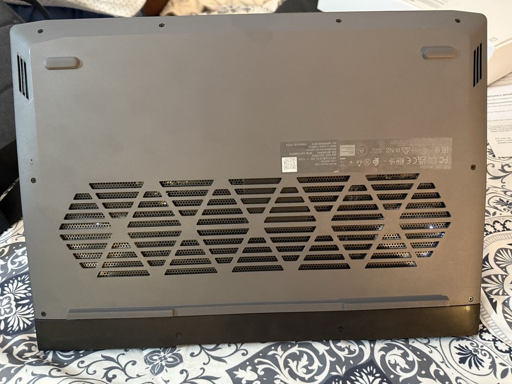 Portátil Gaming Lenovo Loq 15