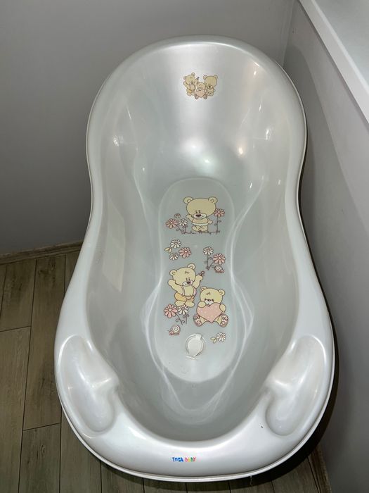 ПРОДАМ дитячу ванночку на підставці