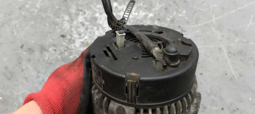 Audi A4 B5 1.9 TDI Alternator