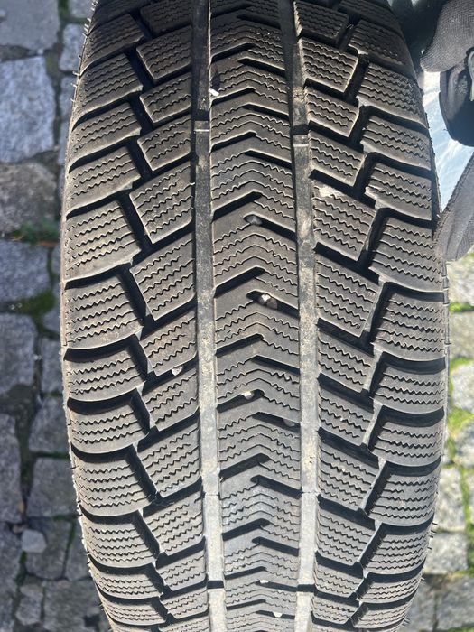 Opony suv Targum 235/60 r18 zimowe
