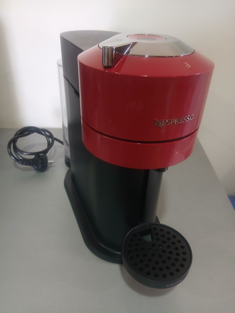 Maquina de café NESPRESSO Vertuo Next