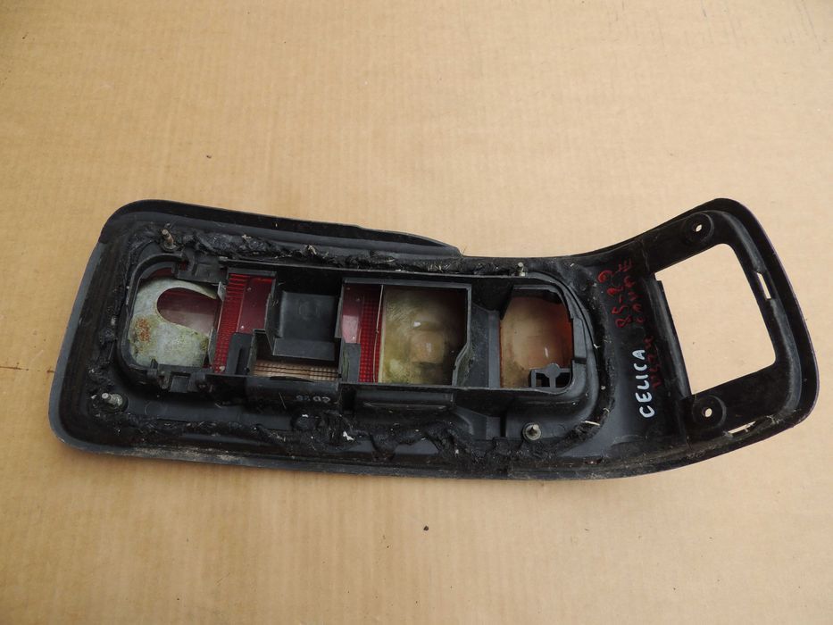 Lampa tył tylna lewa europejska Toyota Celica 4 IV T16 85,86,87,88,89