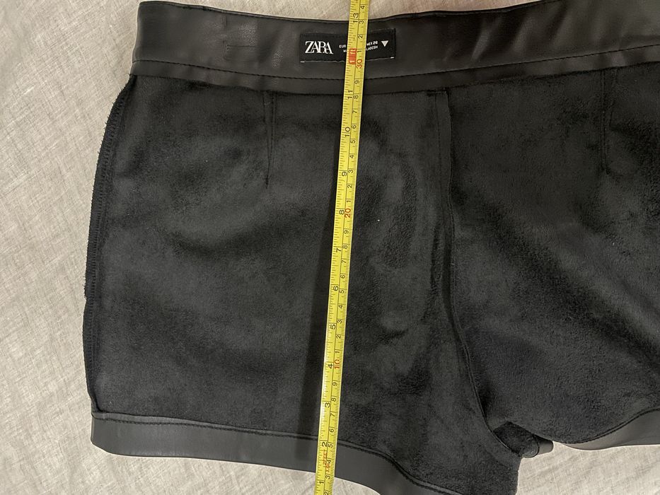 Шорти Zara під шкіру