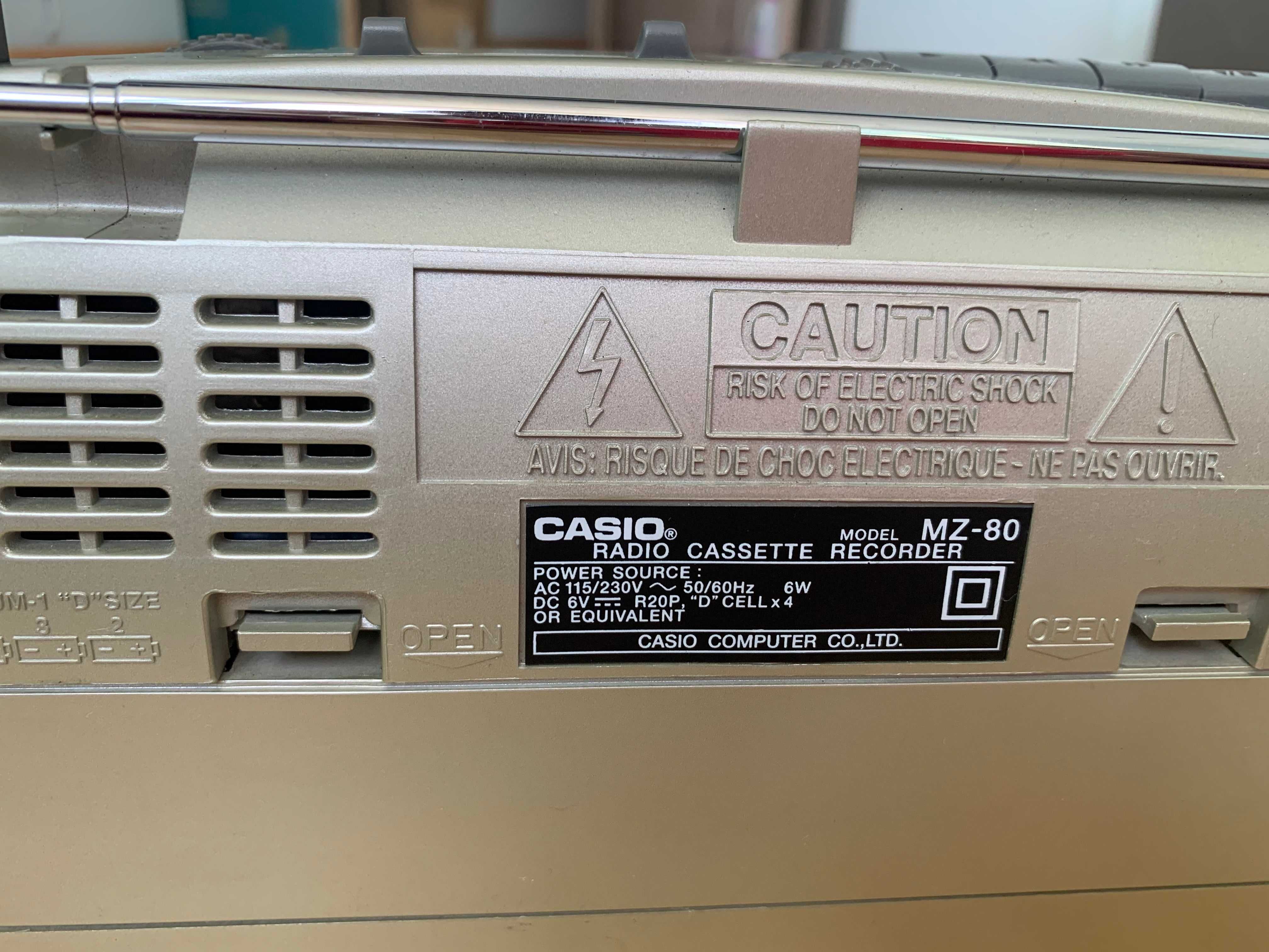 Магнитофон, радио  Casio MZ-80