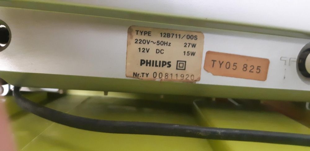 TV PHILIPS preto e branco - a funcionar