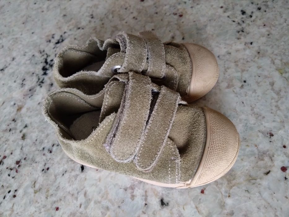 Zara buciki trampki kapcie na rzepy skóra skórzane 19 khaki zielony