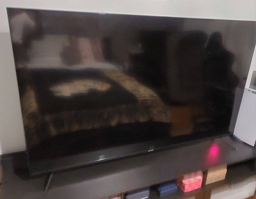 Tv da marca silver 65"